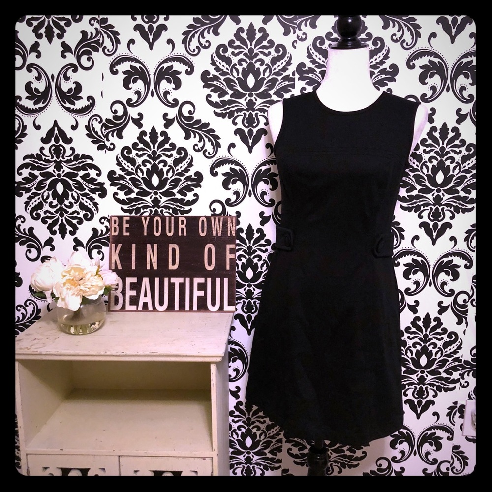 Classic sheath LOFT dress 😍